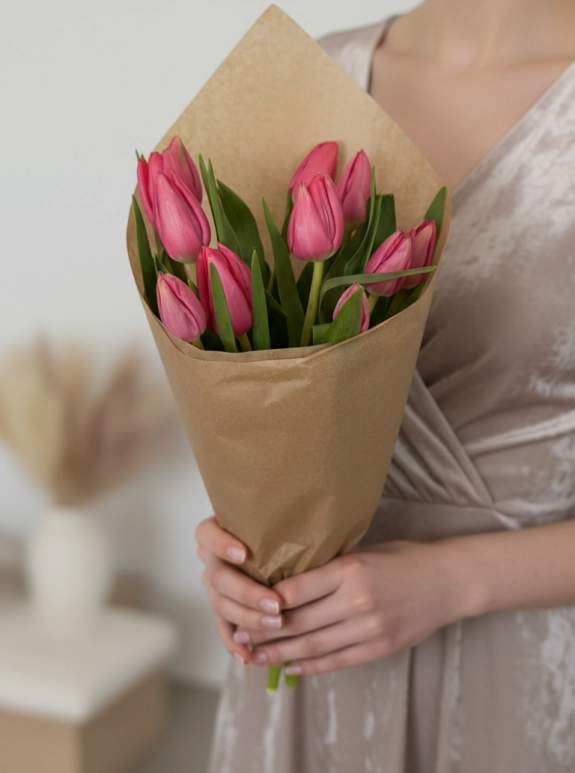 9 Adet Pembe Lale Buketi