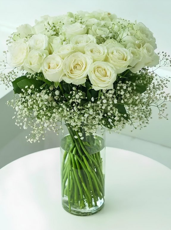 Vazoda 25 Beyaz Gül